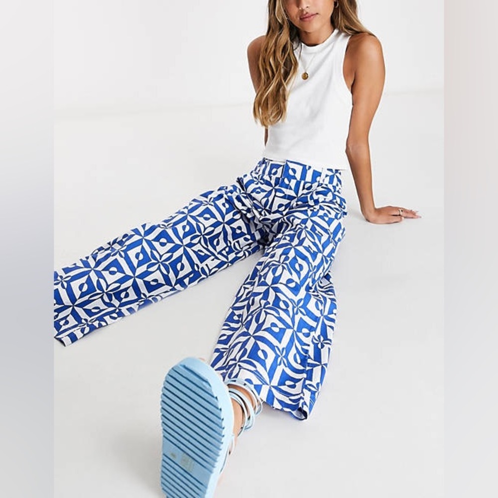 NWT Free People Cropped Spanish Tile Panta